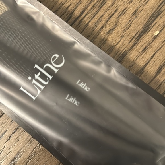 LITHE BEAUTY Essential Face Brush Set - Picture 5 of 5